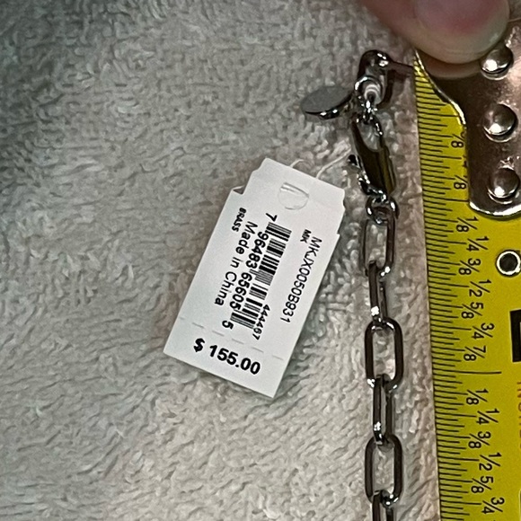 NEW Michael Kors two-toned necklace. Silver & gold tones. Chain link Box incl - Picture 5 of 14